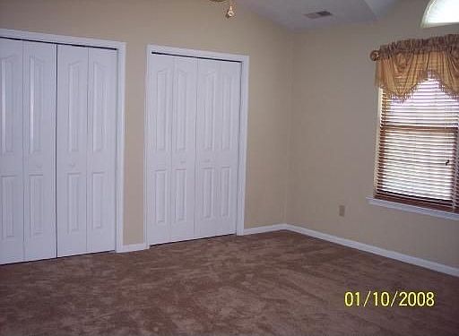 4th image of 812 W Lake Cir