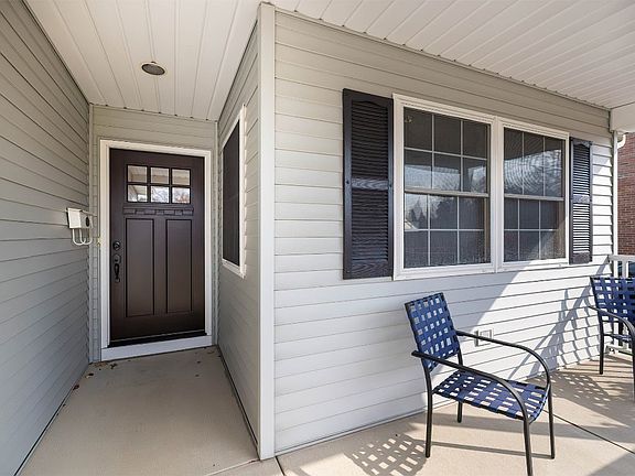 2nd image of 825 McConnell Ave