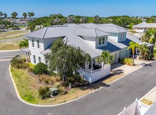 5536 Luminar Pointe Ln, Apollo Beach, FL 33572