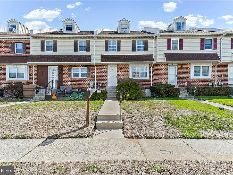 1st image of 15 Colonial Cir