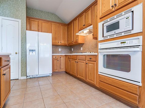 5th image of 5129 Stonecrest Dr