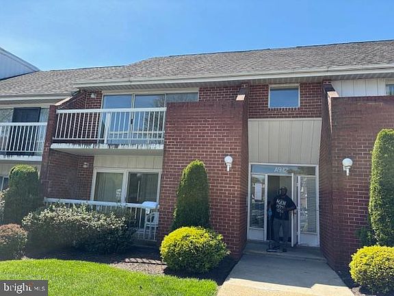 3rd image of 10113 Verree Rd #A12