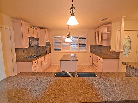 3rd image of 3096 Montview Way