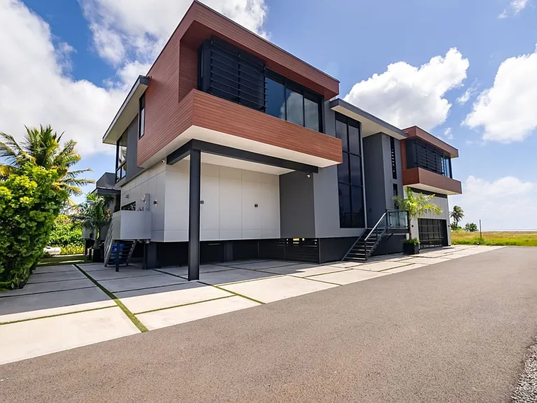 5295 Kalanianaole Hwy #2 — Photo 47