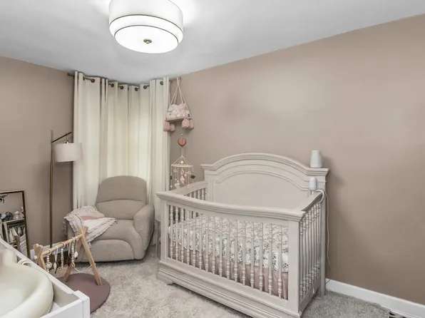 224-01 Kingsbury Avenue image 17 of 17