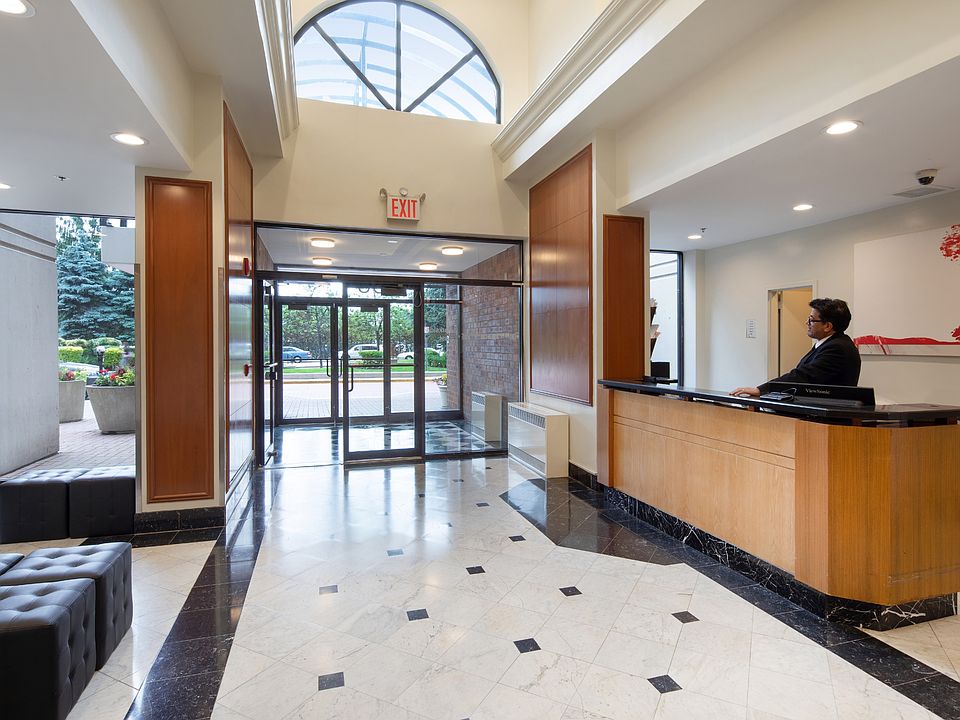 A welcoming lobby offering simplicity and convenience
