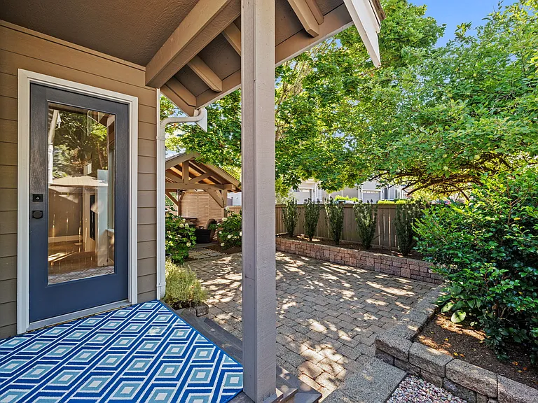 8829 NE 178th St — Photo 36