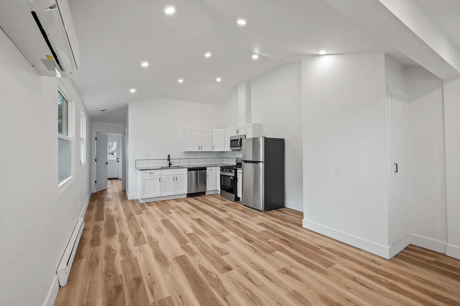 2041 Romeo St #1 photo 1