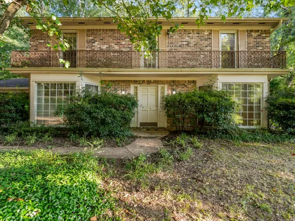 704 19th Ave N, Columbus, MS 39701