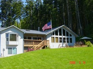 643 Majestic View Ln, Camano Island, WA 98282