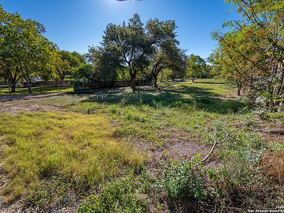 5th image of 529 Geneseo LOT 2