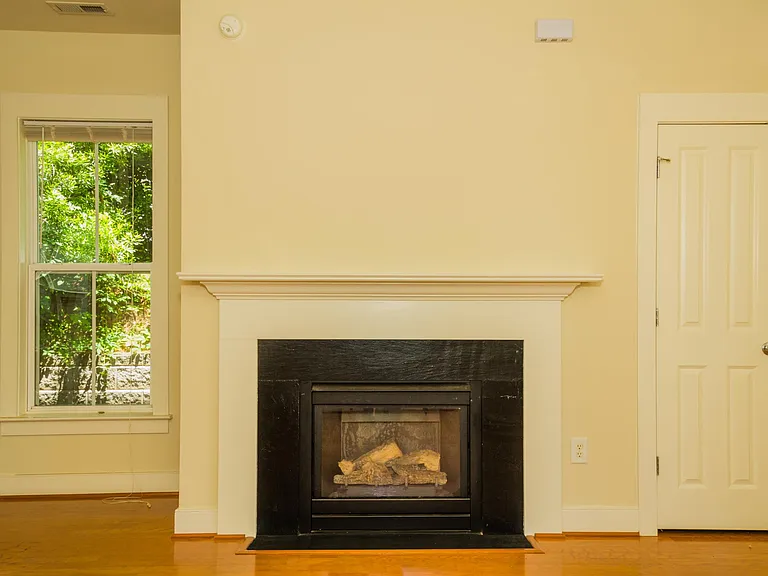 4402 Crystal Breeze St — Photo 5