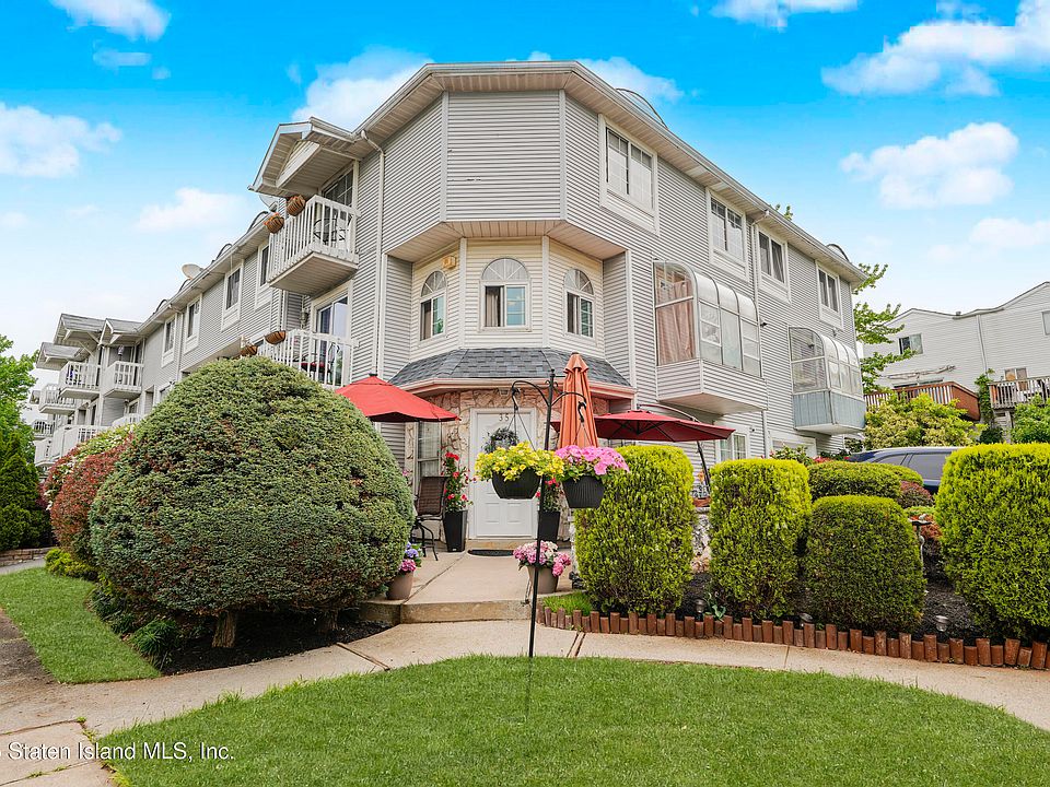 1st image of 35 Country Dr E #82