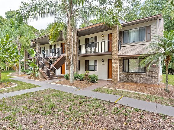 3rd image of 1666 Spring Garden Ct