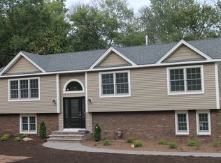 16 Beverly Rd, Hillsdale, NJ 07642