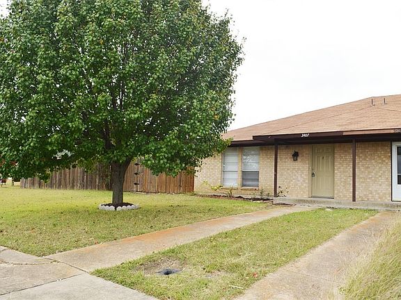 2nd image of 3407 Lillie St