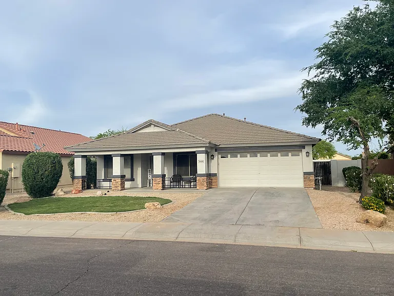 34809 N Gurnsey Trl — Photo 1