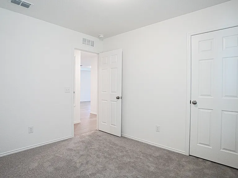 2043 Pleasant Knoll Cir — Photo 13