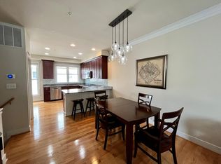 1008 3rd Pl SE, Washington, DC 20003