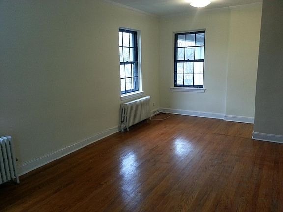 3rd image of 3250 Francis Lewis Blvd
