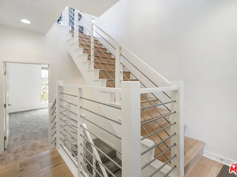 1045 Manzanita St — Photo 28