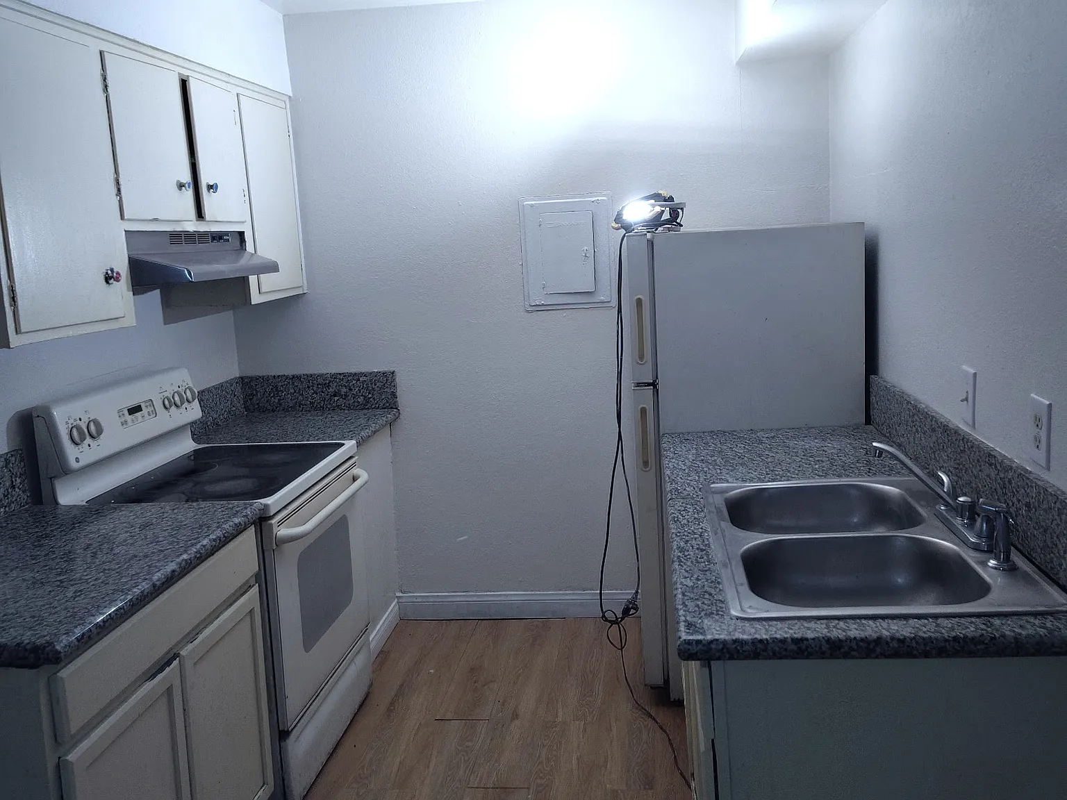 2 bed, 750 sqft, $1,000 — Photo 2