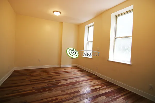 Rented by Target Realty Group | media 14