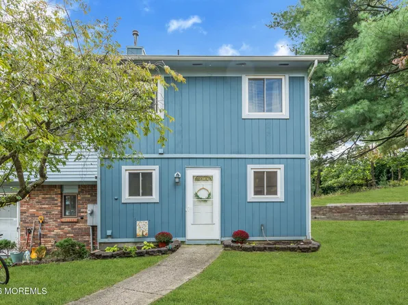 12 Alec Drive, Howell, NJ 07731