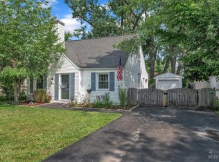 240 Koenig Rd, Tonawanda, NY 14150