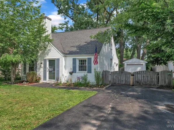 240 Koenig Rd, Tonawanda, NY 14150