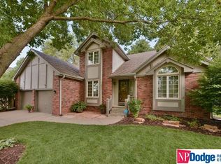 14480 Erskine St, Omaha, NE 68116