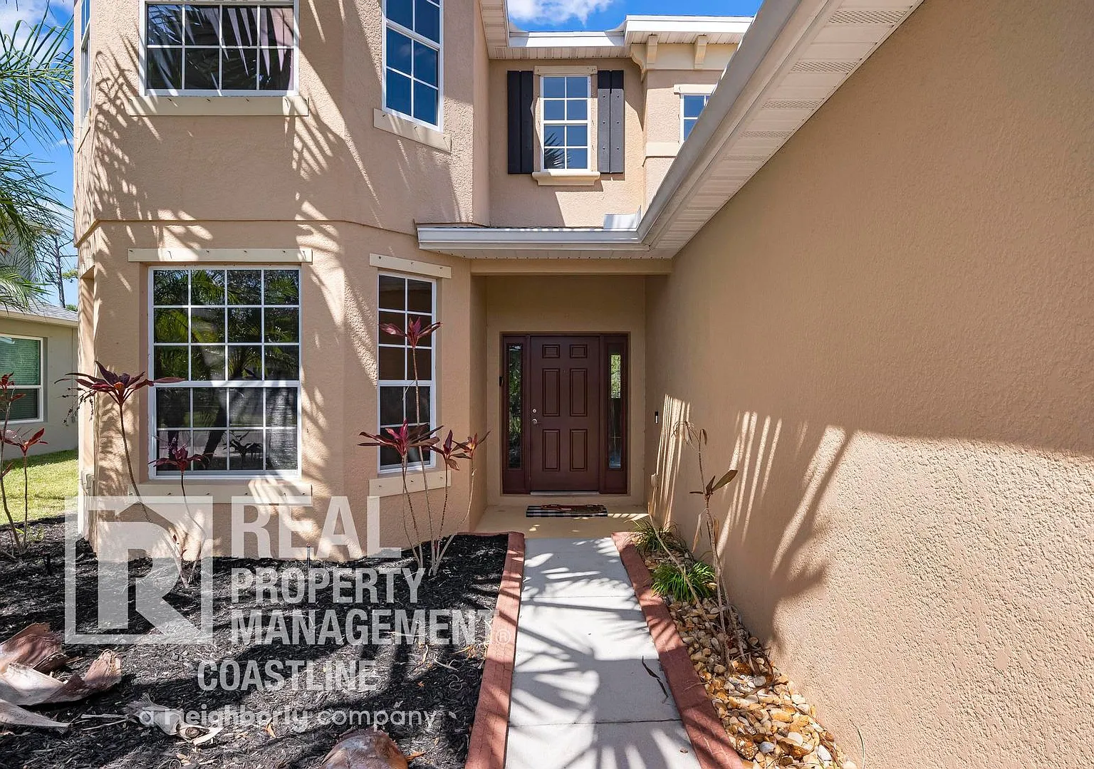 Discover North Port Luxury! 4bd 3.5ba - Available Now! — Photo 2