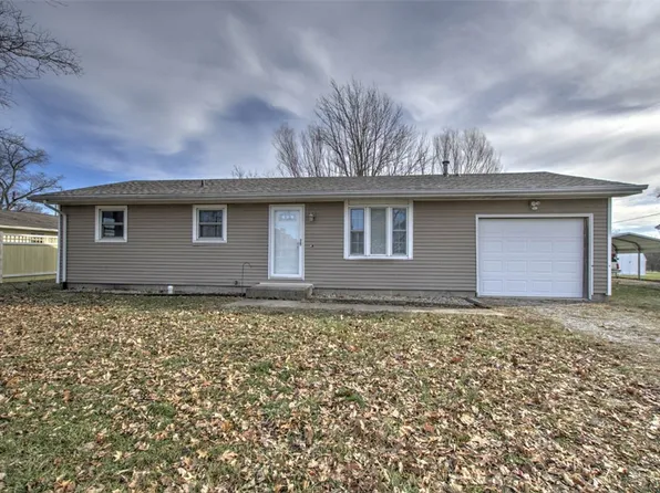 704 S Saint John St, Bethany, IL 61914