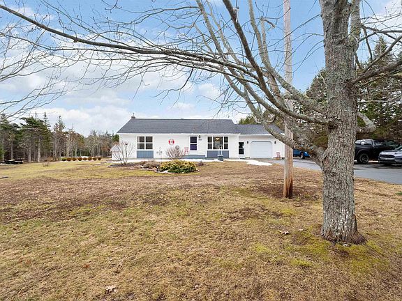 2nd image of 402 Ward Rd