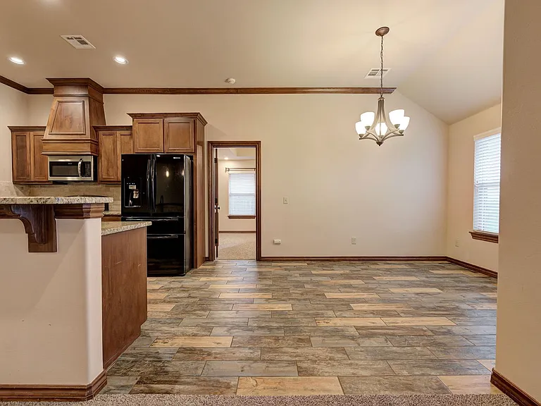 18520 Haslemere Ln — Photo 12