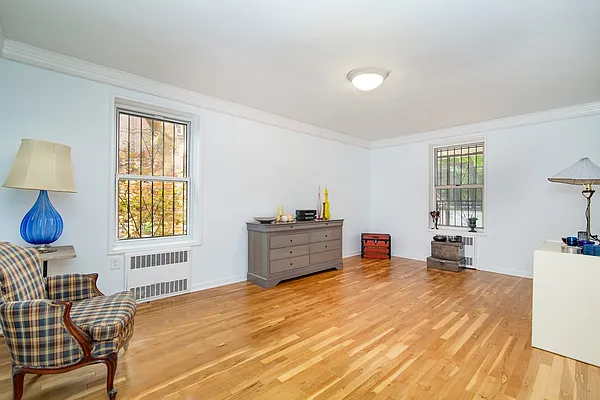 Sold by Qwest Residential Downtown LLC | media 8