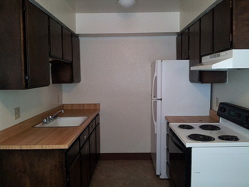 4th image of 482 Varnum Cir APT 3
