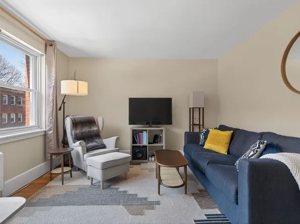 4 Dunning Way APT 118, Jamaica Plain, MA 02130