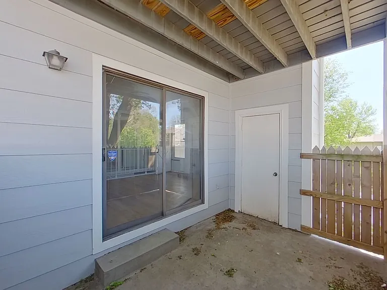 1717 S Cypress St #112 — Photo 12
