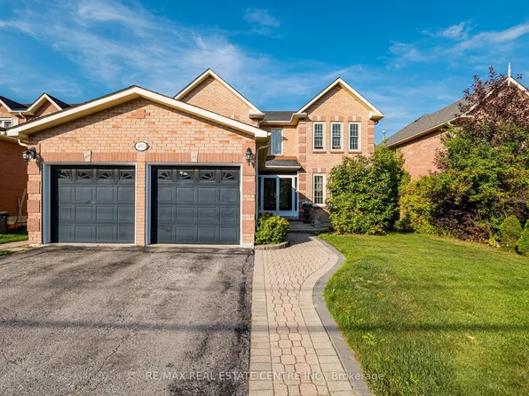 490 Old Harwood Ave, Ajax, ON L1T 3L1