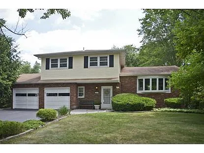 249 Knoll Rd photo 1