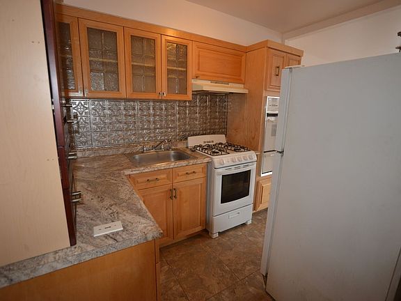 3rd image of 23-23 41st St #33A
