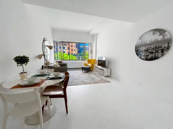 350 W 50th St APT 6I, New York, NY 10019