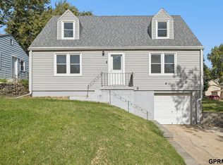 8000 Park Dr, Ralston, NE 68127