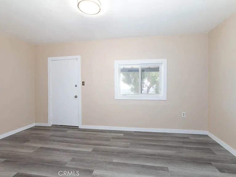 1059 1/2 Buelah Ave — Photo 7
