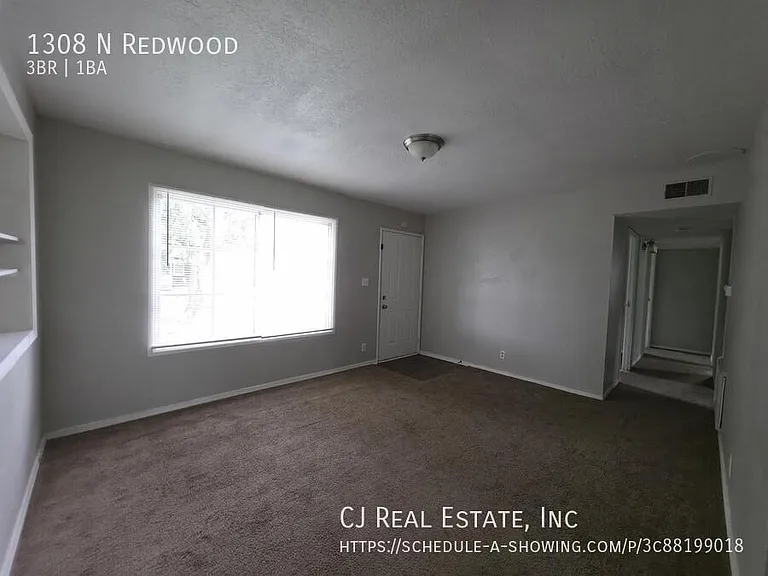 1308 N Redwood Dr — Photo 3