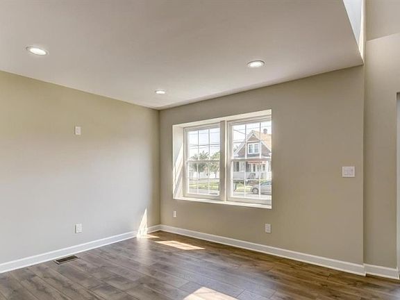 3rd image of 117 Dorothy Street