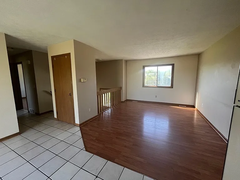 8555 Lake Michigan Dr — Photo 3