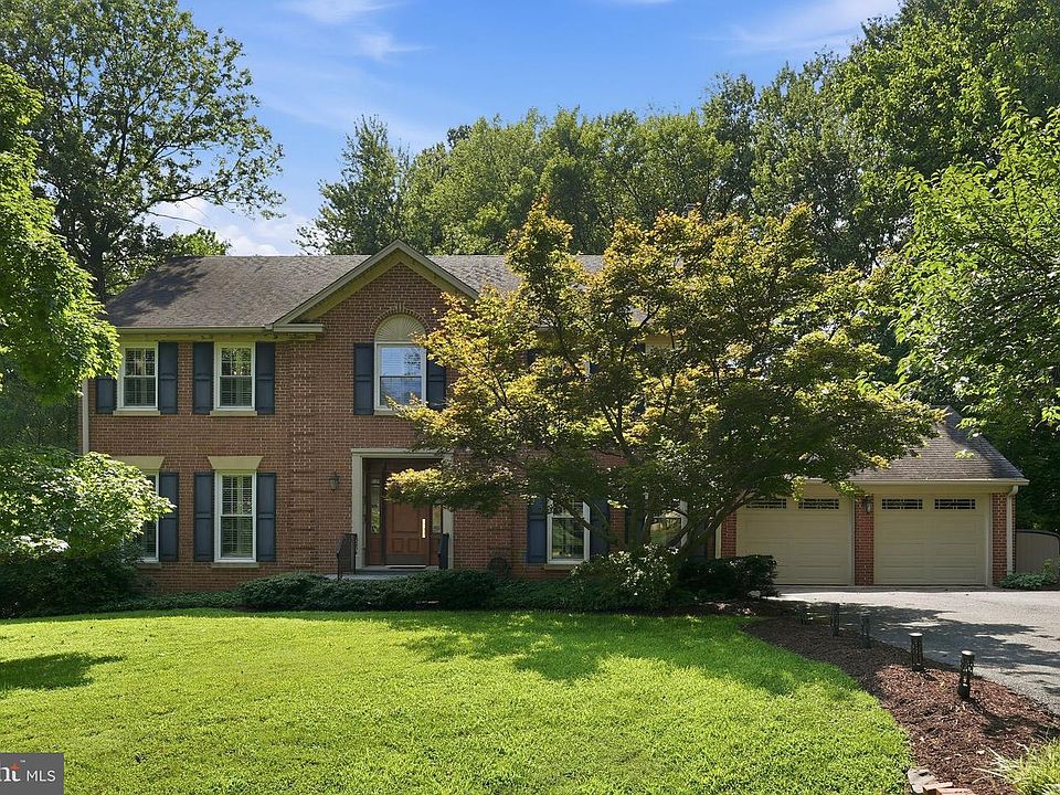 1st image of 15204 Winstead Ln