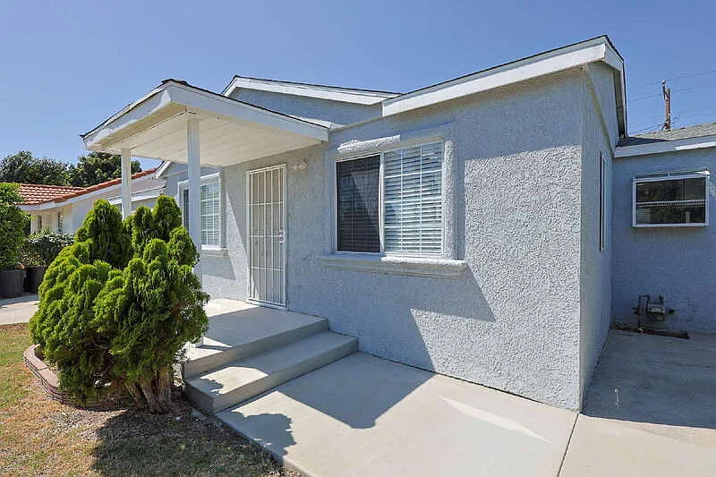 2 bed, 1.0 bath, 1100 sqft, $3,000 — Photo 2
